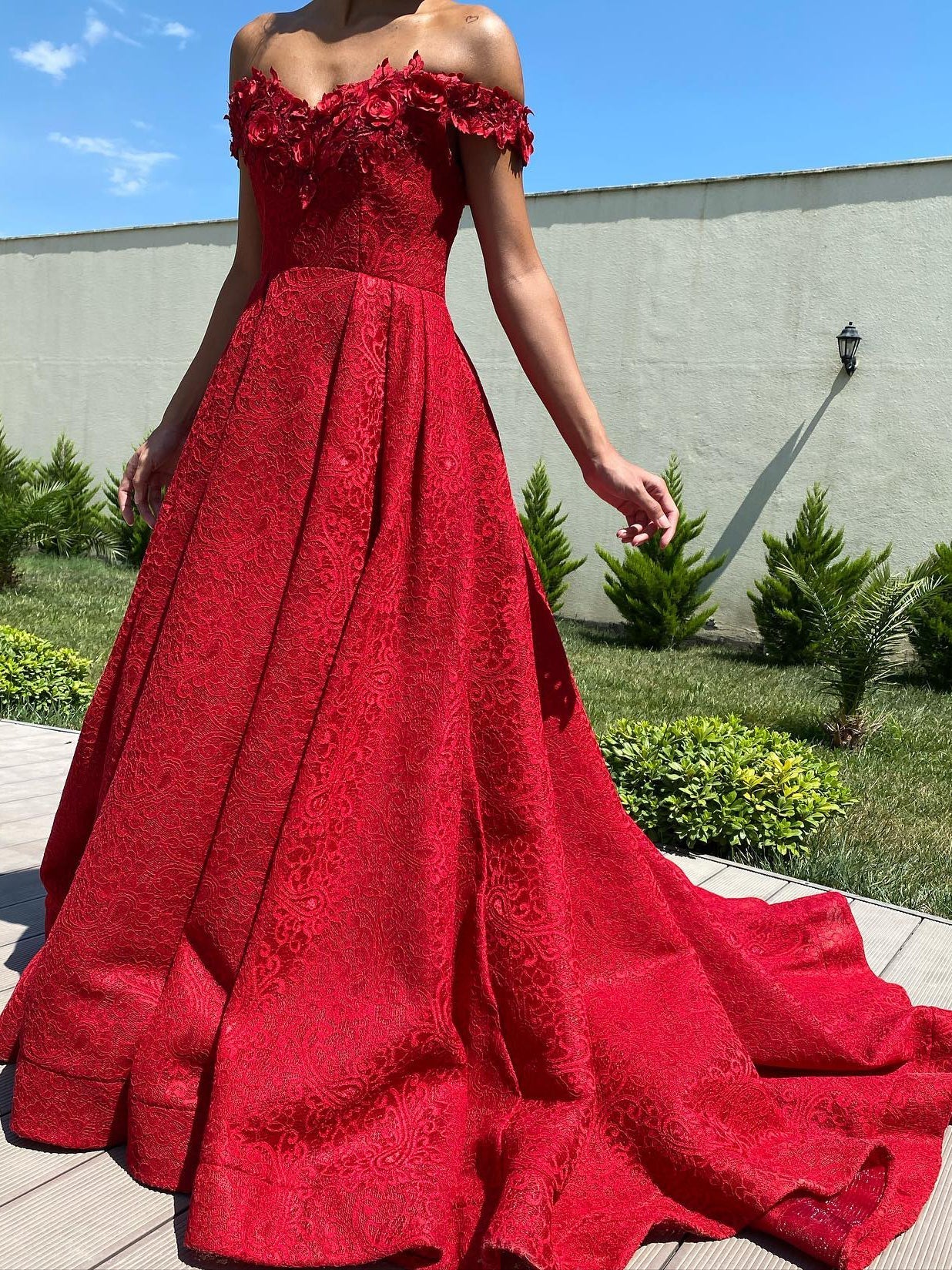 A-Line/Princess Off-The-Shoulder Long Dresses With Applique